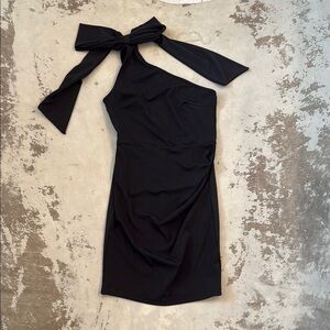Elegant Black One-Shoulder Dress